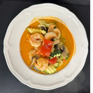 43. Rode curry met garnalen