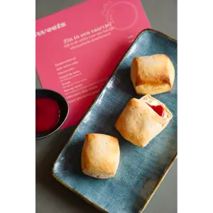 Scones brunch met jam en clotted cream