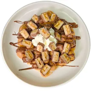 Bubble waffle Snickers