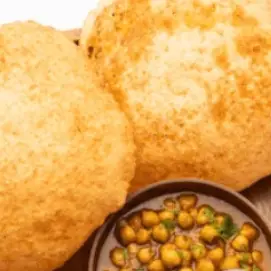 Chole Bhature Met Twee Bhaturas
