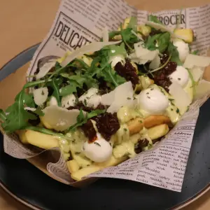 Friet Capri