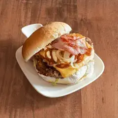 Broodje cheese-bacon burger 125 gram