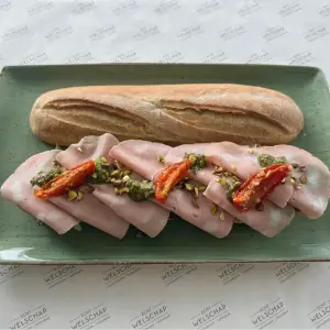 Stokbrood Mortadella