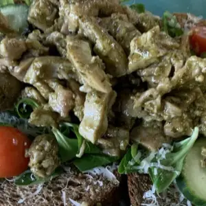 Br Kip-pesto