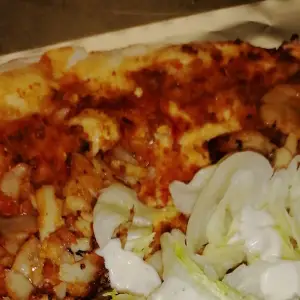 Turkse pizza shoarma Hawaii