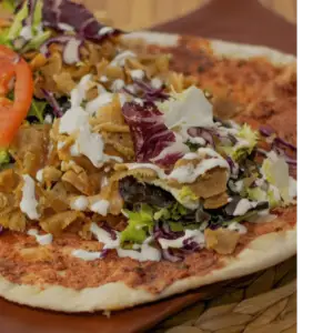 Turkse pizza kipdöner