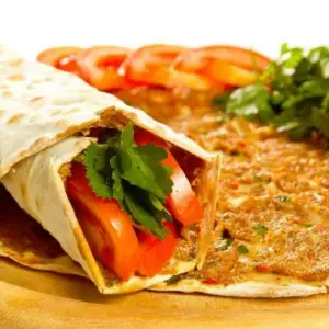 Turkse pizza mix döner