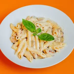 Pasta Pollo Funghi