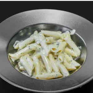 Kinder pasta pesto roomsaus