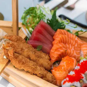 Sushi sashimi boot voor 1 persoon