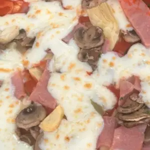 Pizza capricciosa