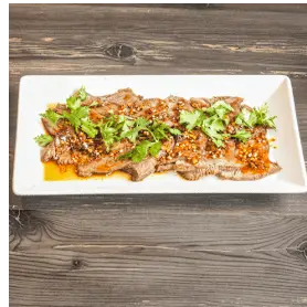 Beef with chili, sesame and soy sauce, coriander / 辣椒芝麻酱油香菜牛肉