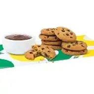 Mini Chocolate Chip Cookies & Karamel Dip