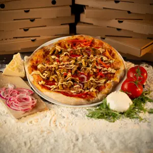 Pizza met lekkere kip groot