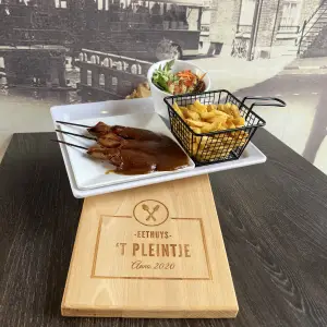 Portie saté met friet