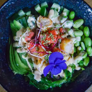 POKEBOWL GEFRITUURDE GARNAAL