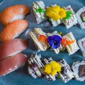SUSHI FOR ONE (16 stuks)
