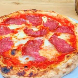 PIZZA SALAME
