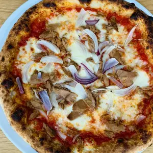 PIZZA TONNO E CIPOLLA
