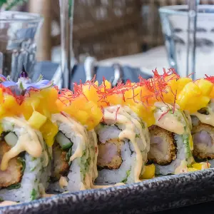 SPICY DRAGON MANGO ROLL