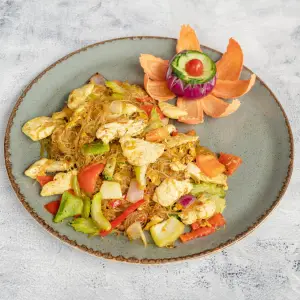22. Phad woon sen gai/moe